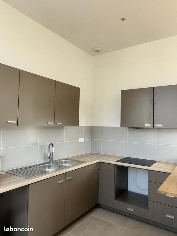 Appartement à louer, 68m², Albigny-sur-Saône
