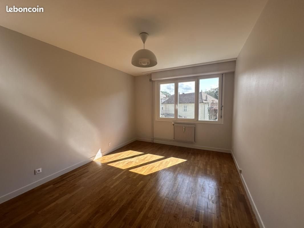 Appartement à louer, 51m², Lons-le-Saunier