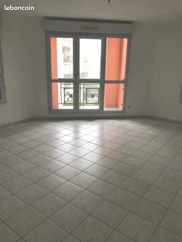 Appartement à louer, 69m², Fréjus
