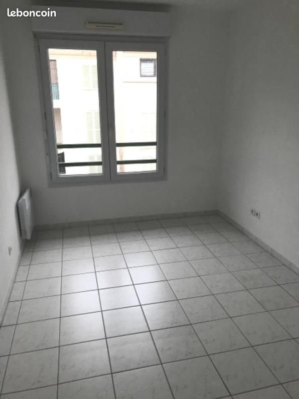 Appartement à louer, 69m², Fréjus