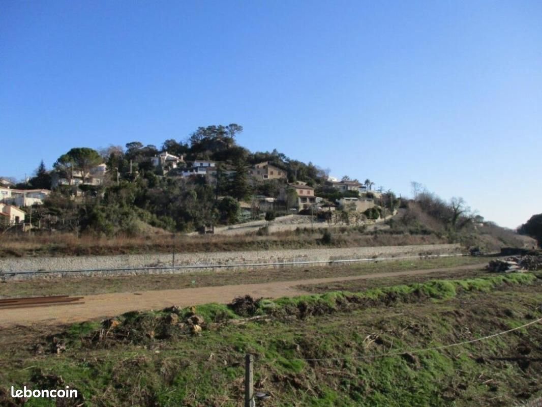 Appartement à louer, 25m², Alès