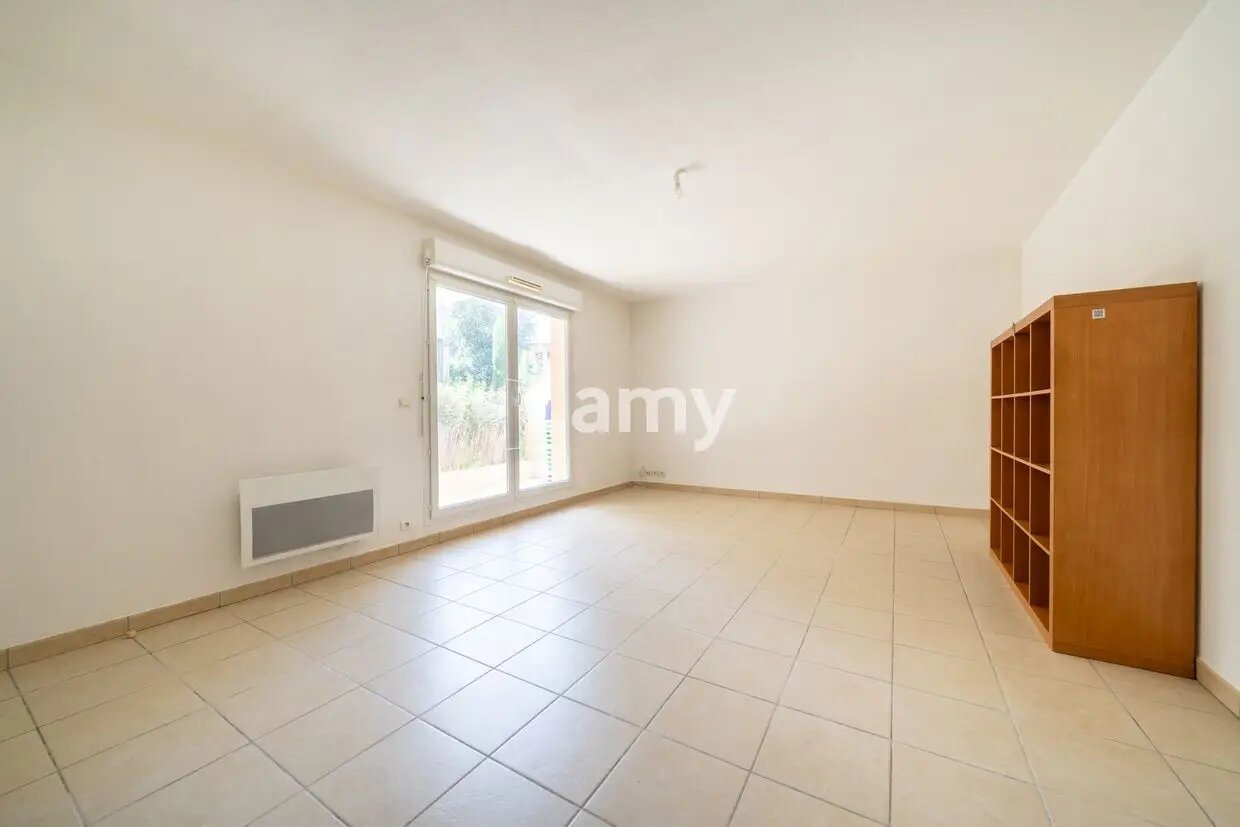 Appartement à vendre, 28m², La Roque-d'Anthéron