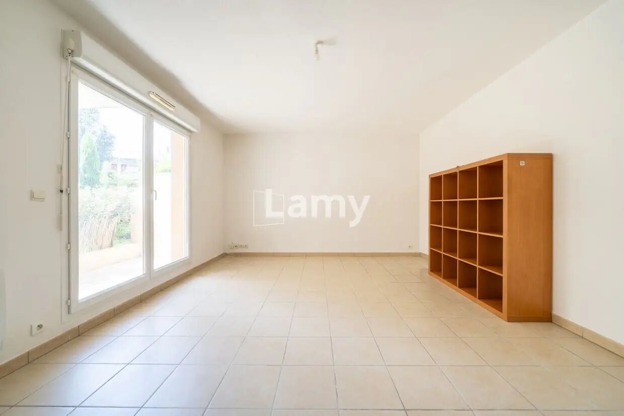 Appartement à vendre, 28m², La Roque-d'Anthéron