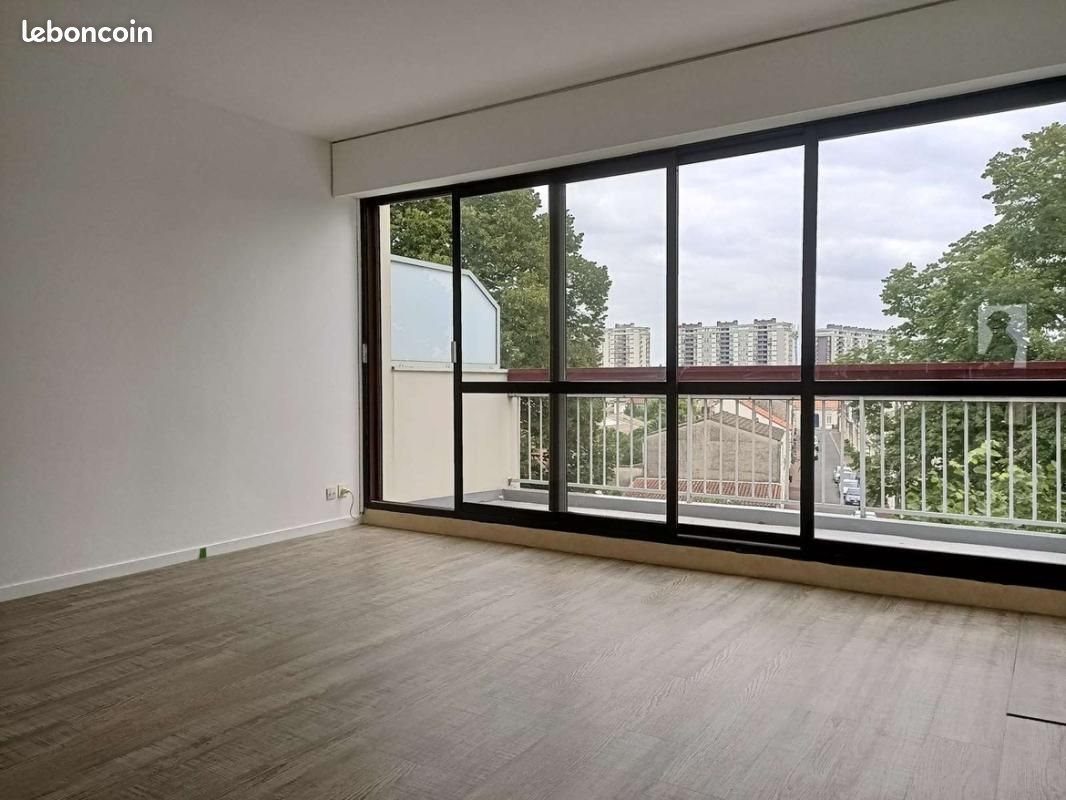 Appartement à louer, 48m², Talence