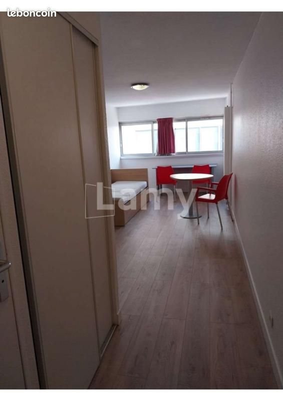 Appartement à louer, 26m², Cergy
