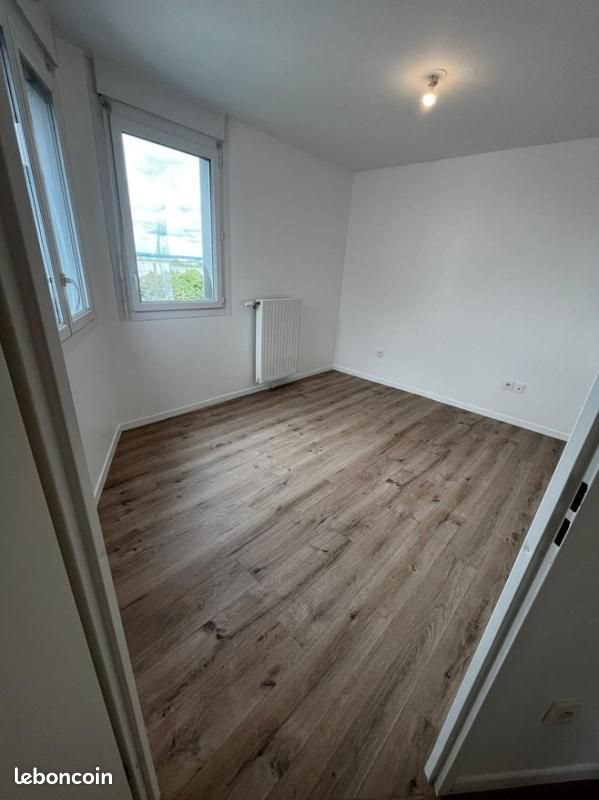 Appartement à louer, 41m², Cergy