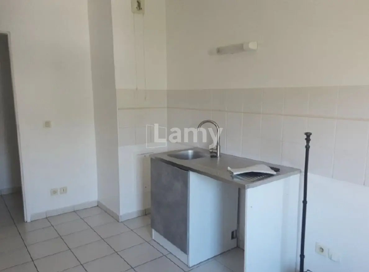 Appartement à louer, 83m², Grigny