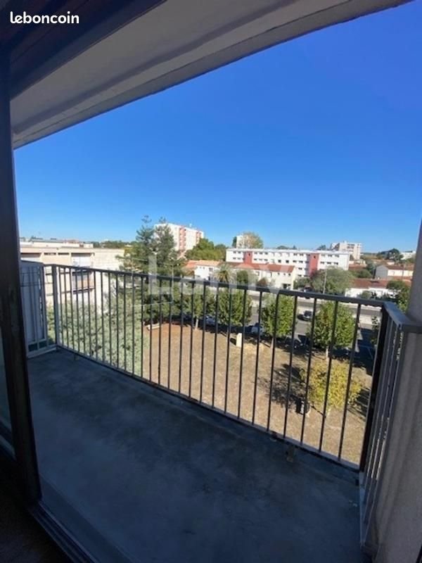 Appartement à louer, 29m², Talence