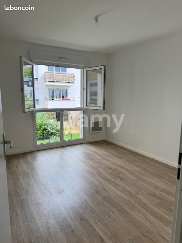 Appartement à louer, 63m², Linas