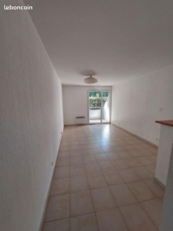 Appartement à louer, 25m², Arles