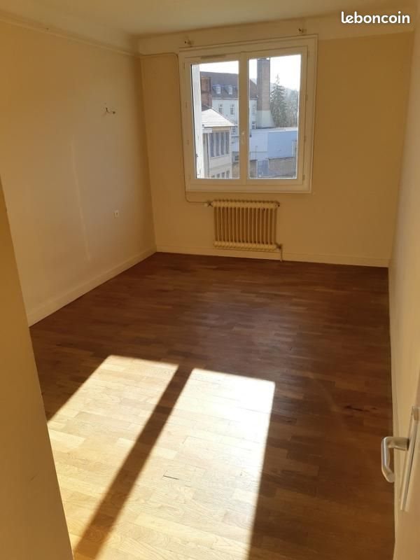 Appartement à louer, 92m², Lons-le-Saunier