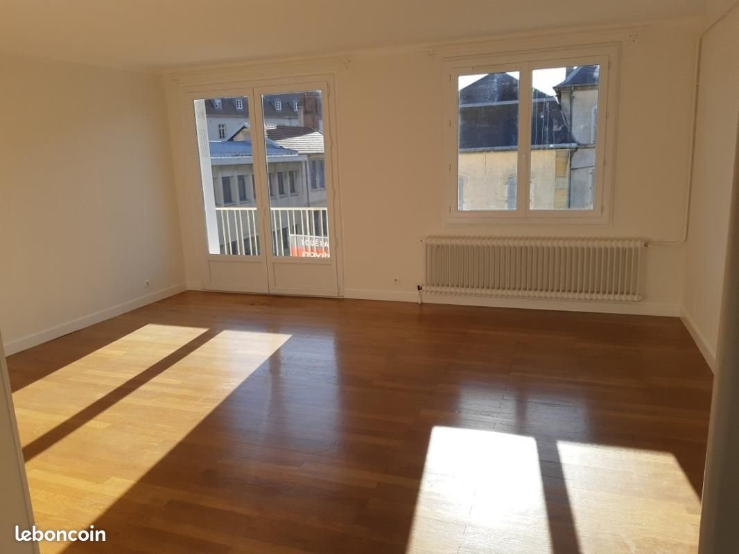 Appartement à louer, 92m², Lons-le-Saunier