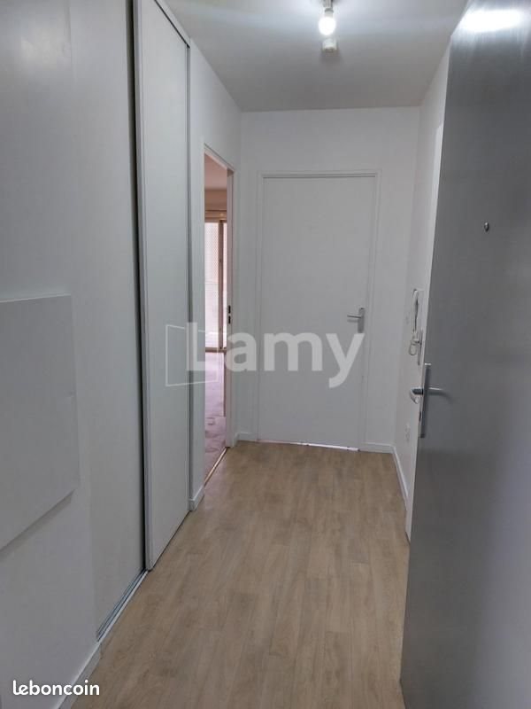 Appartement à louer, 42m², Evry