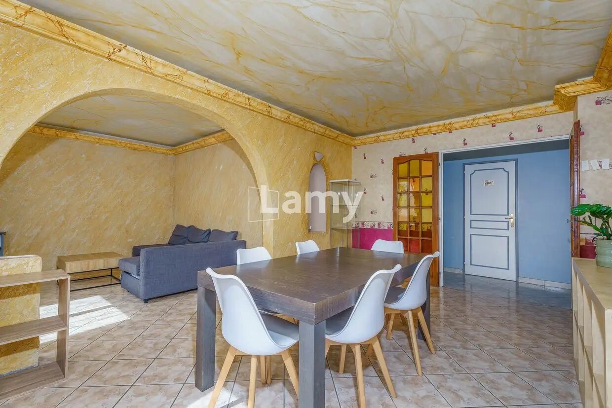 Appartement à vendre, 74m², Chenôve