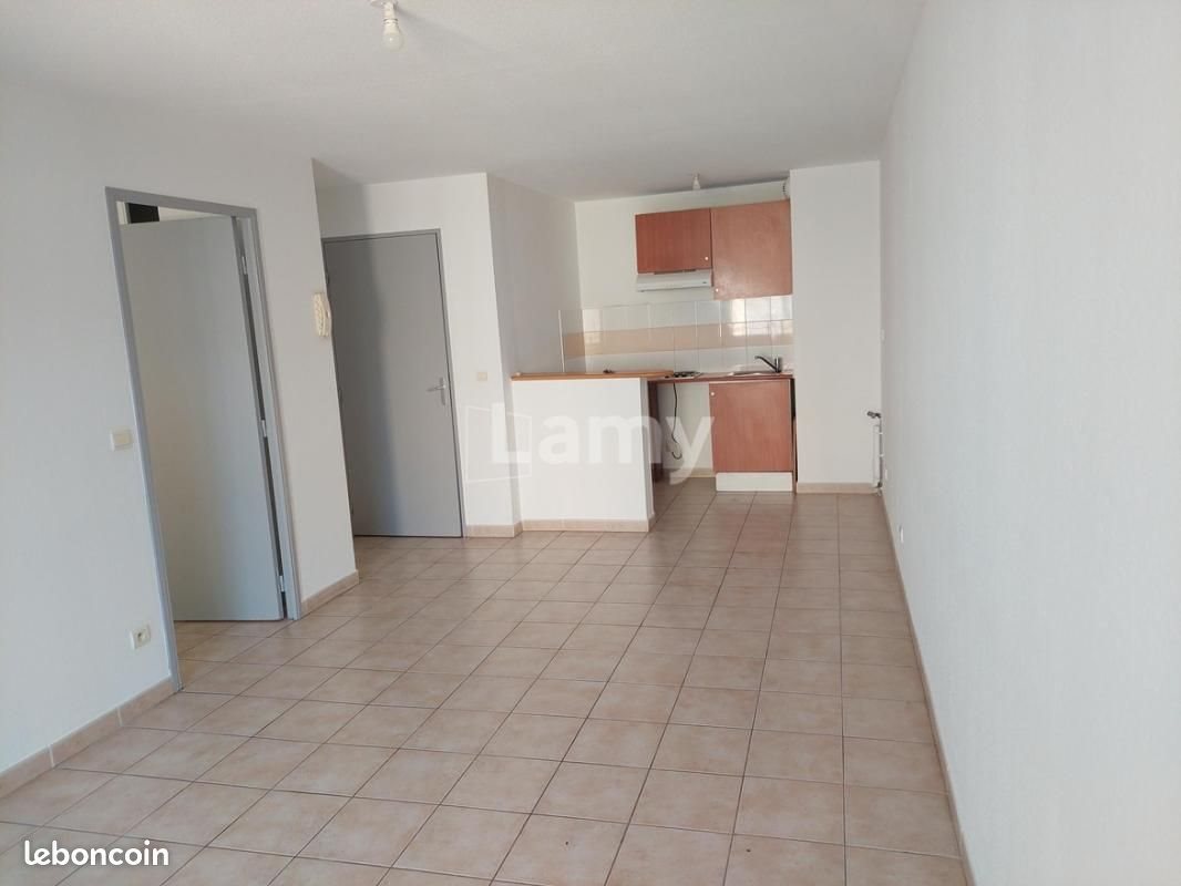 Appartement à louer, 40m², Alès