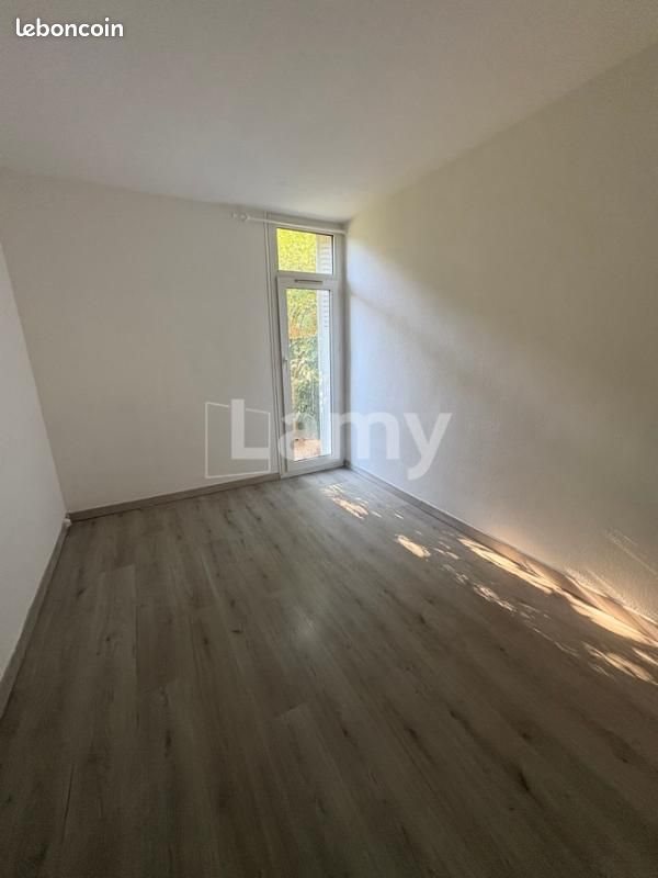 Appartement à louer, 1m², Bagnols-sur-Cèze