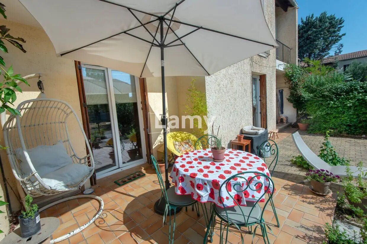 Appartement à vendre, 78m², Eyguières