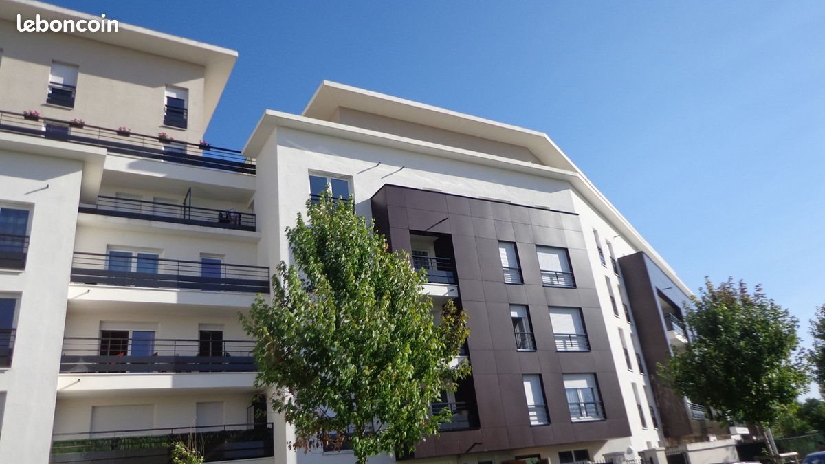 Appartement à louer, 29m², Cergy