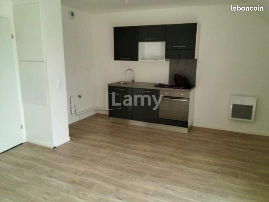 Appartement à louer, 58m², Linas