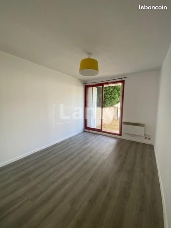 Appartement à louer, 19m², Talence