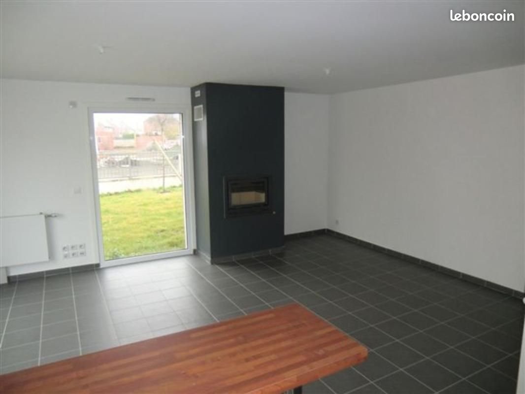 Maison à louer, 122m², Beuvrages