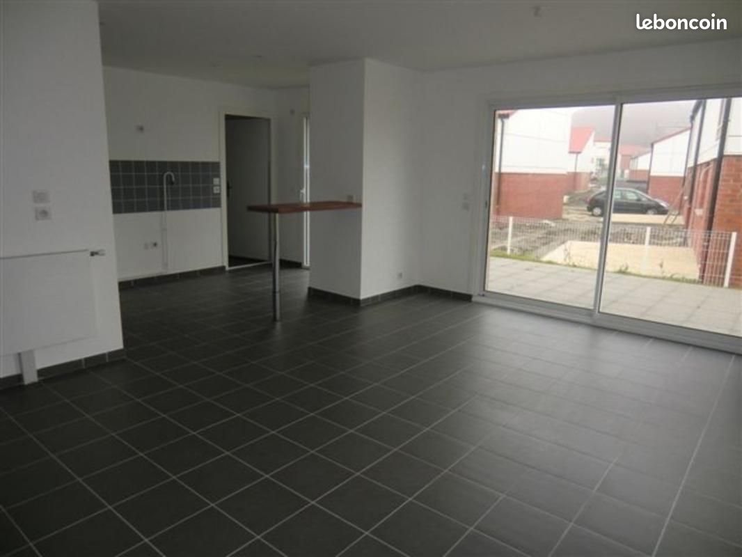 Maison à louer, 122m², Beuvrages