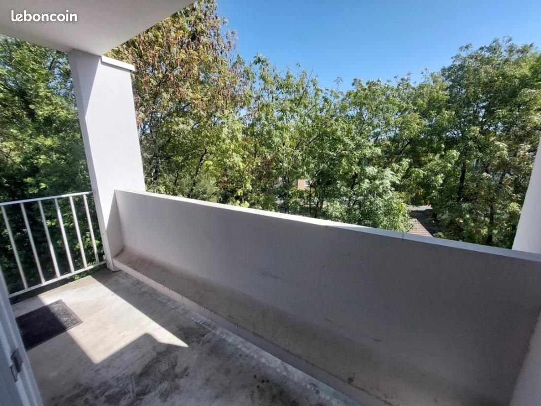 Appartement à louer, 16m², Pau