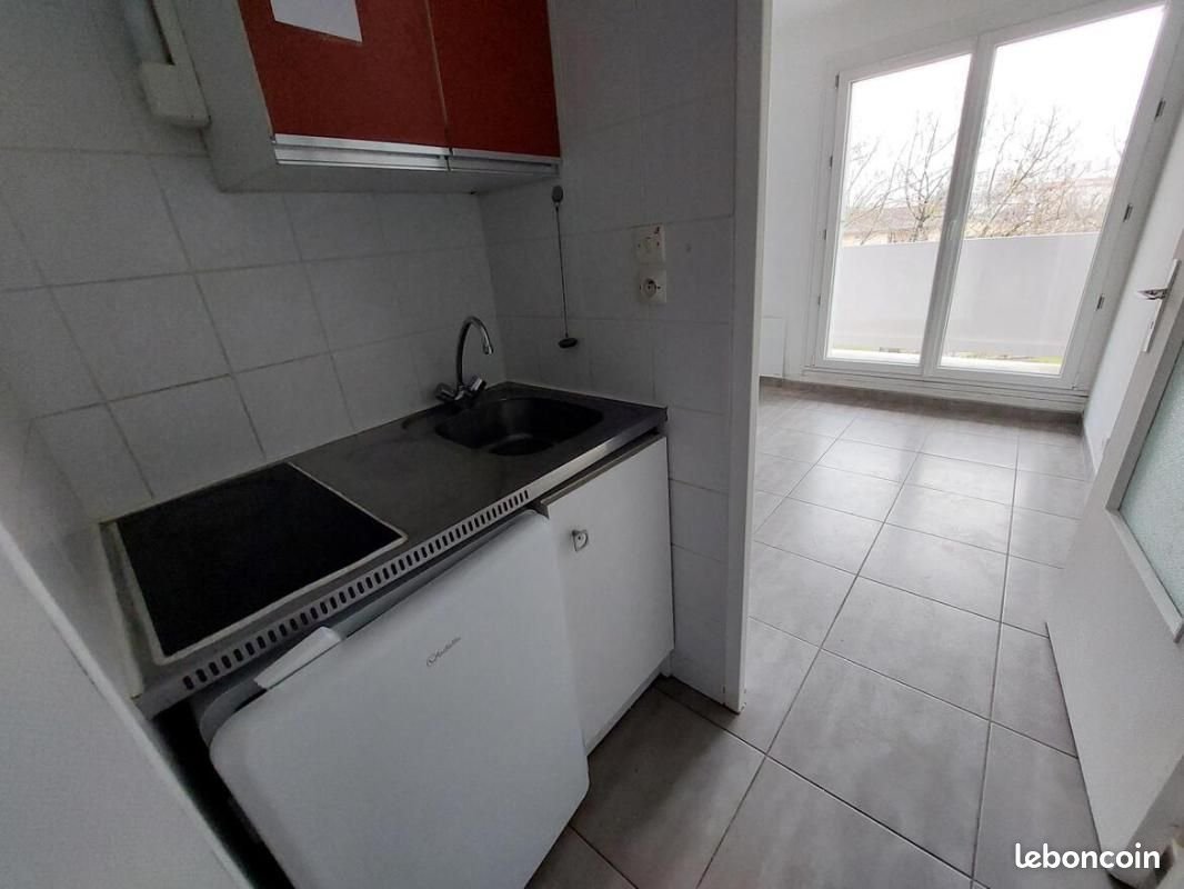 Appartement à louer, 16m², Pau