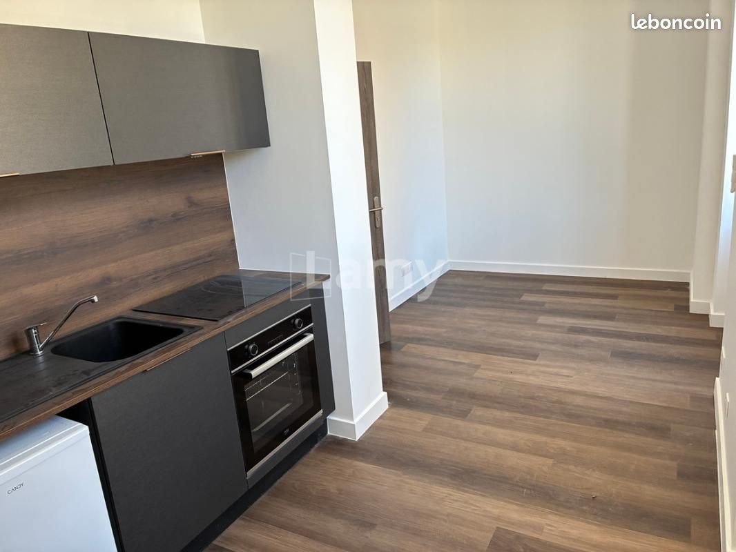 Appartement à louer, 19m², Lons-le-Saunier