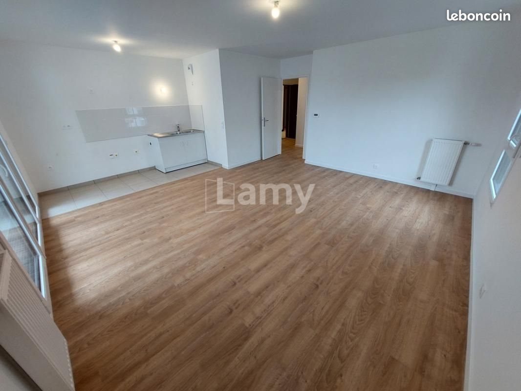 Appartement à louer, 79m², Boussy-Saint-Antoine