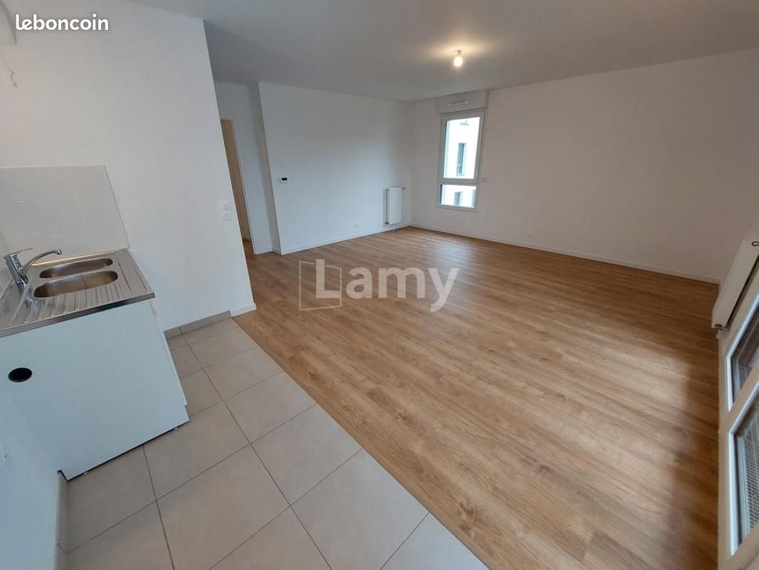 Appartement à louer, 79m², Boussy-Saint-Antoine