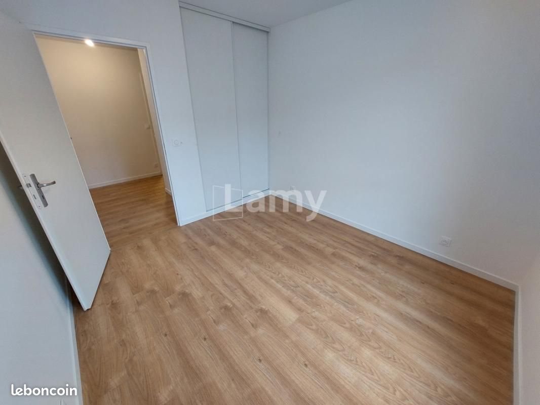 Appartement à louer, 79m², Boussy-Saint-Antoine