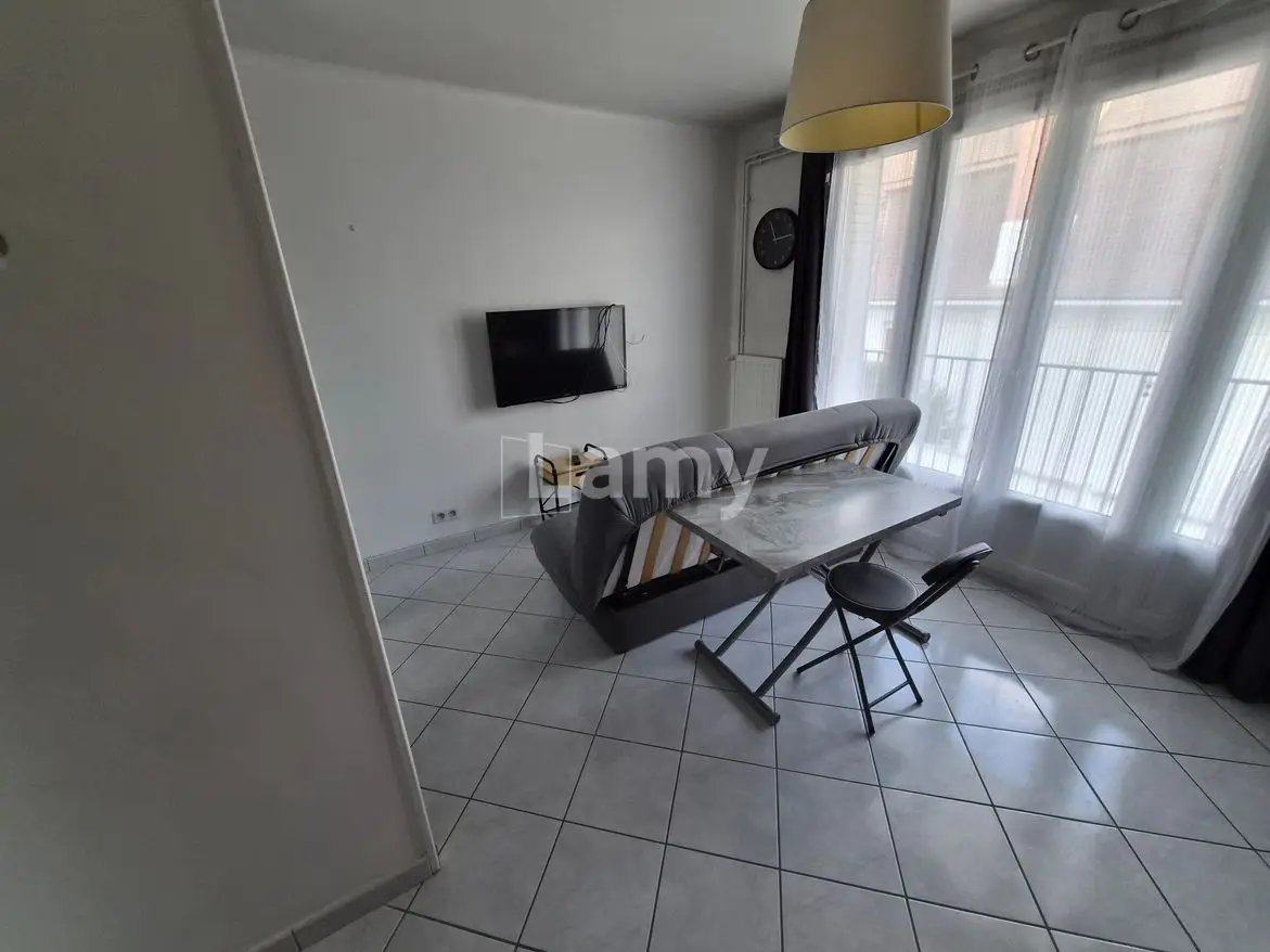 Appartement à louer, 17m², Auxerre