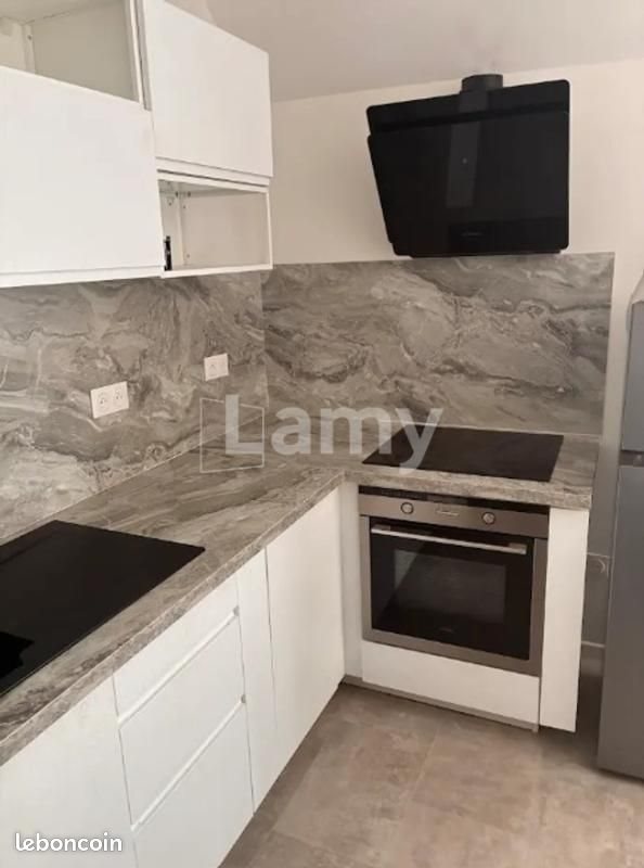Appartement à louer, 38m², Linas