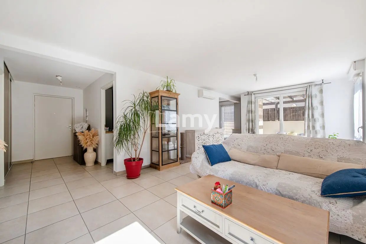 Appartement à vendre, 76m², Meyreuil