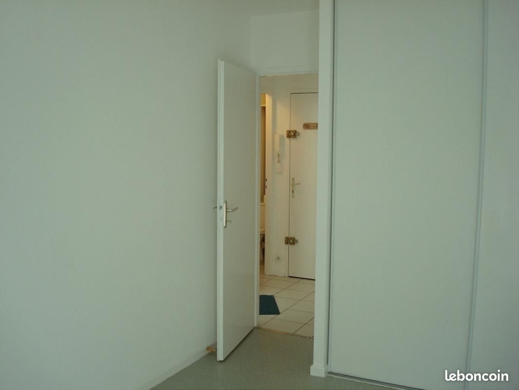 Appartement à louer, 40m², Talence
