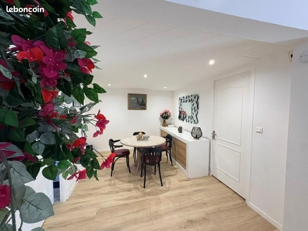 Appartement à louer, 96m², Avanne-Aveney