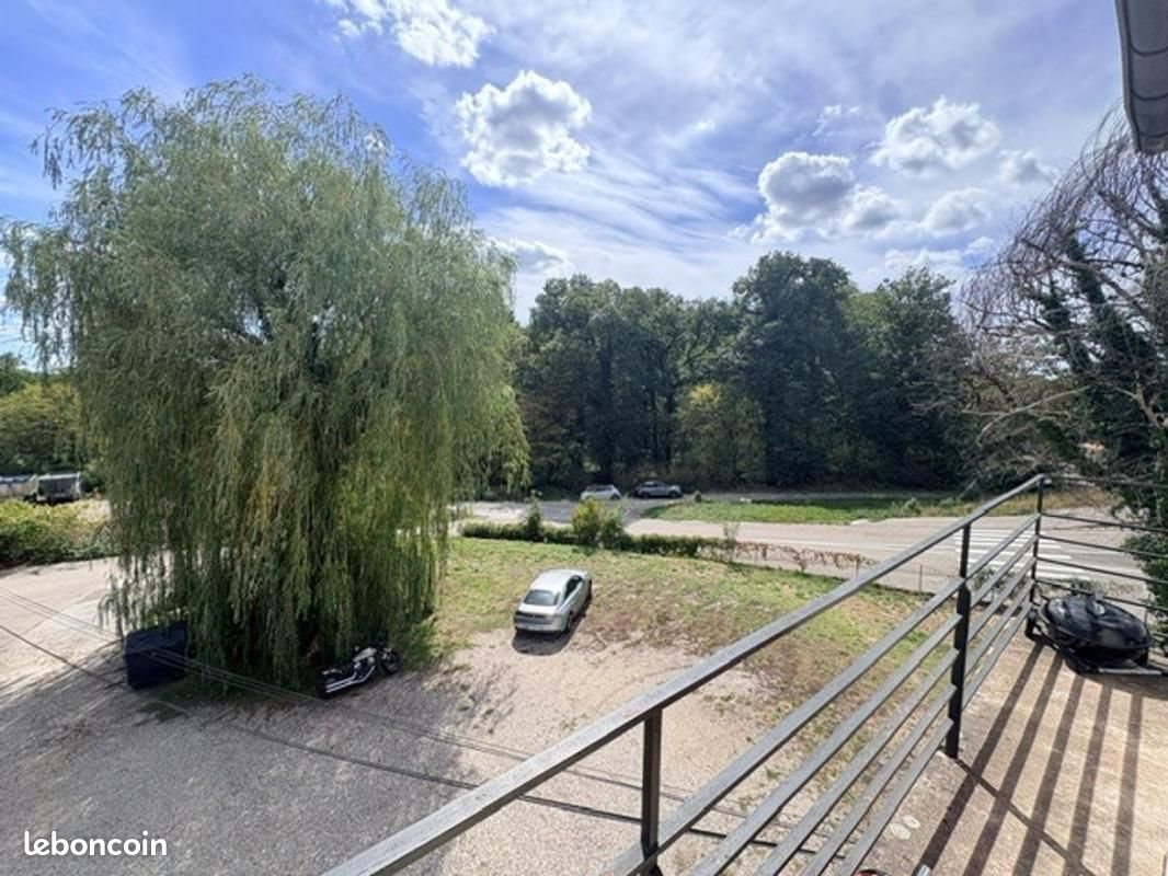 Appartement à louer, 96m², Avanne-Aveney
