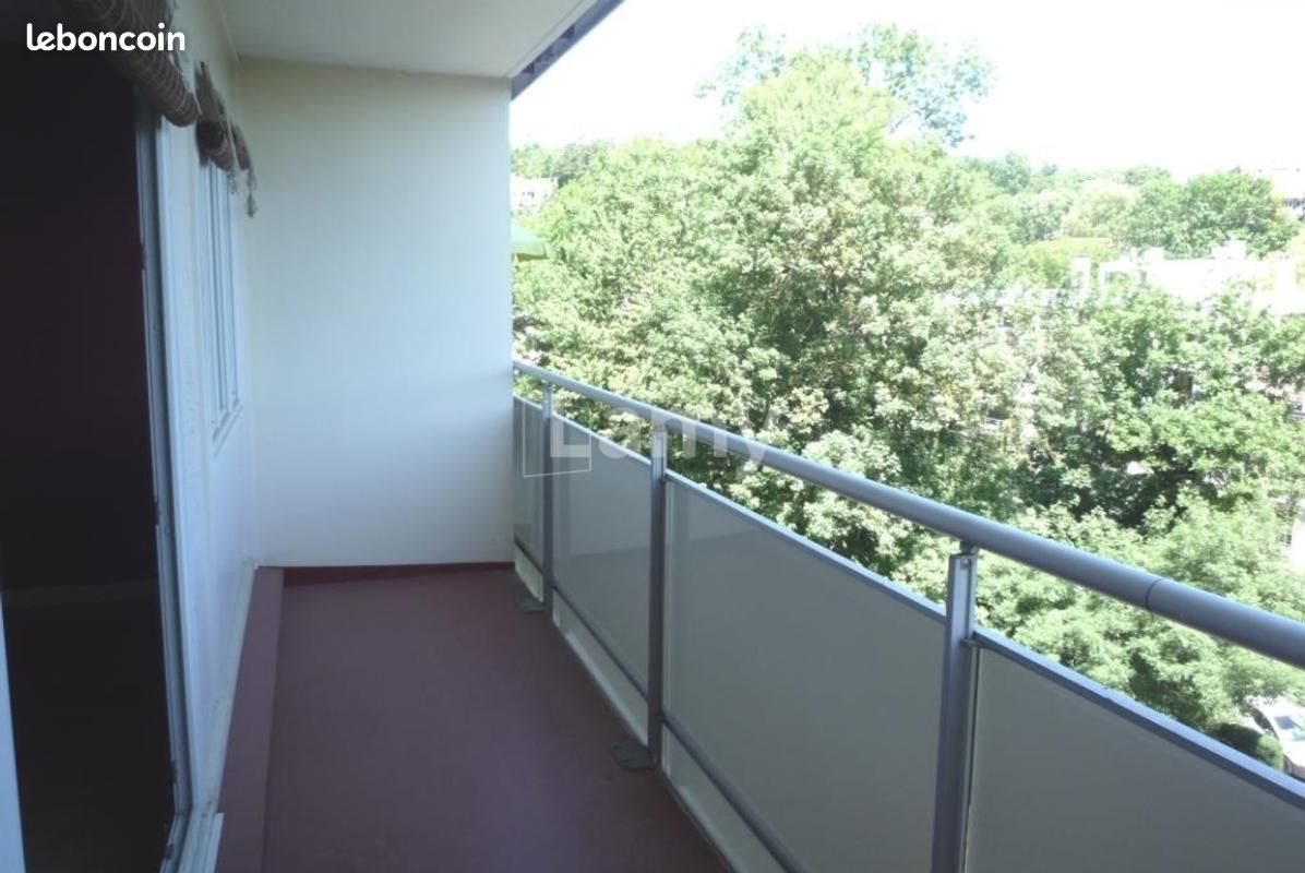 Appartement à louer, 83m², Saint-Max