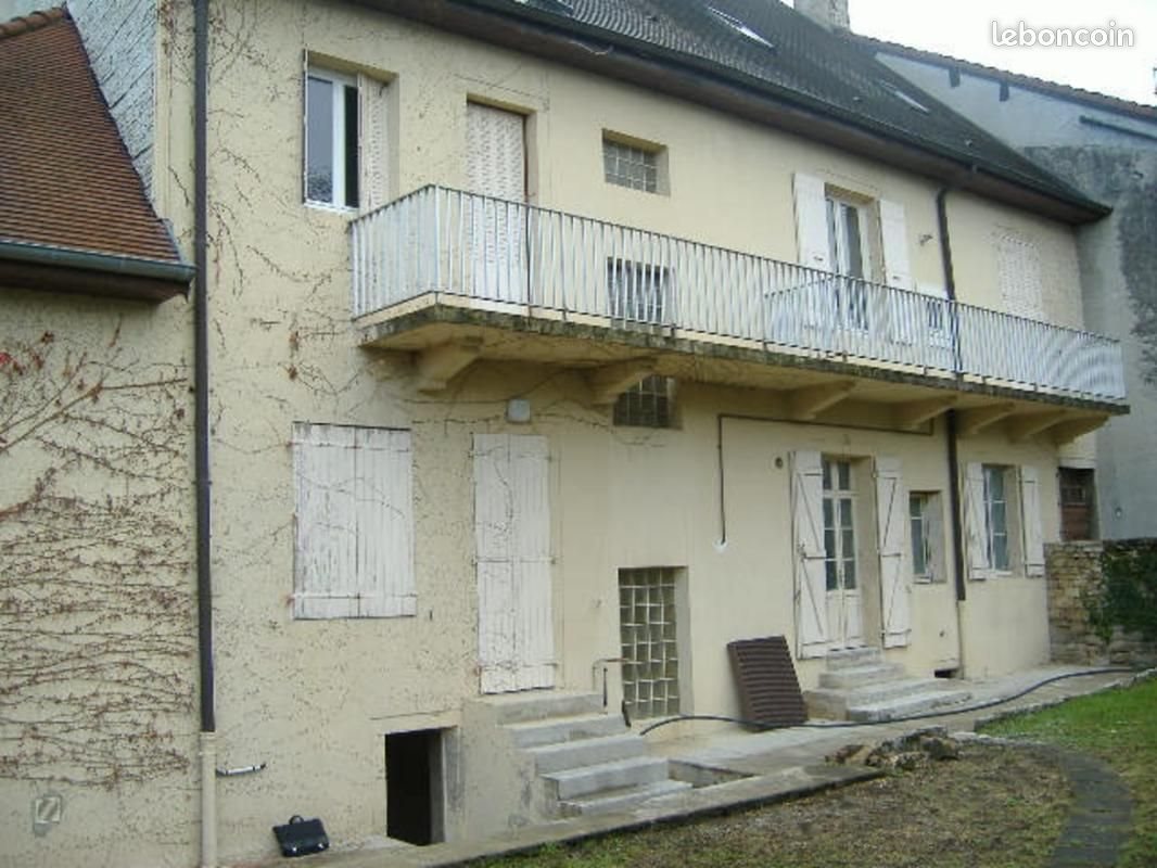 Appartement à louer, 115m², Lons-le-Saunier