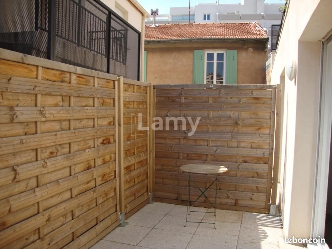 Appartement à louer, 25m², Nîmes