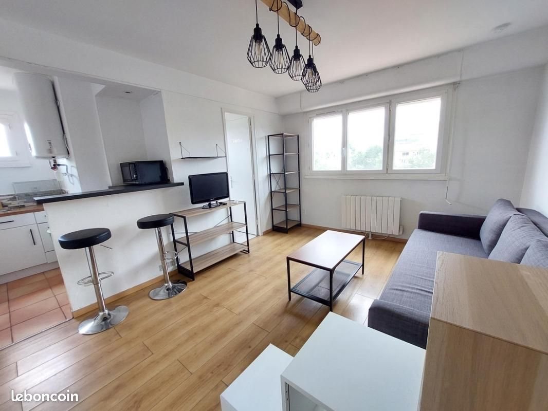 Appartement à louer, 25m², Billère