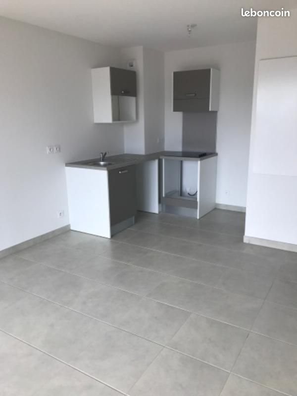 Appartement à louer, 37m², Fréjus