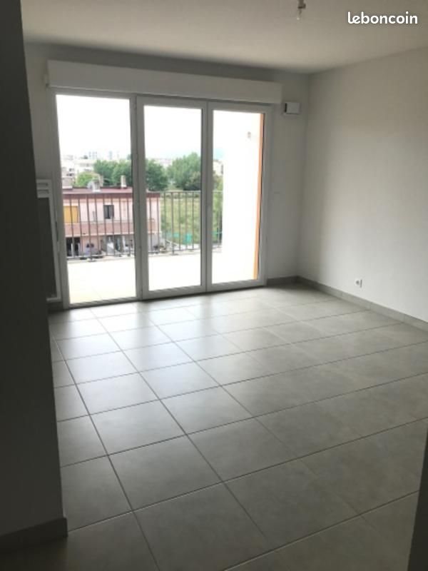 Appartement à louer, 37m², Fréjus