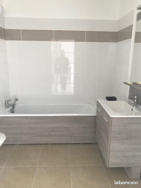 Appartement à louer, 37m², Fréjus