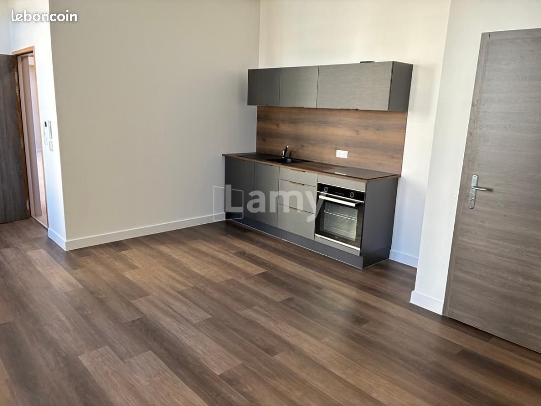Appartement à louer, 35m², Lons-le-Saunier