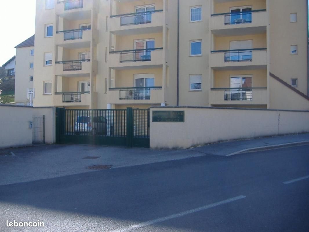 Appartement à louer, 81m², Lons-le-Saunier