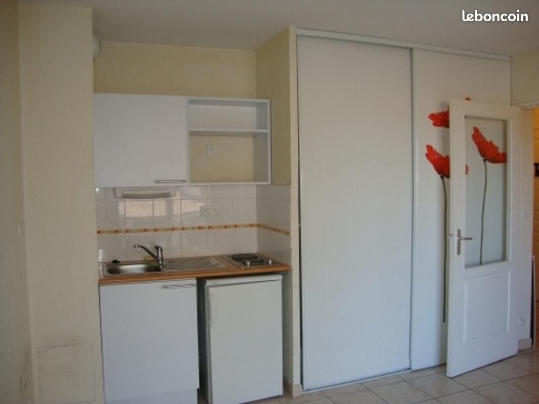 Appartement à louer, 37m², Nîmes