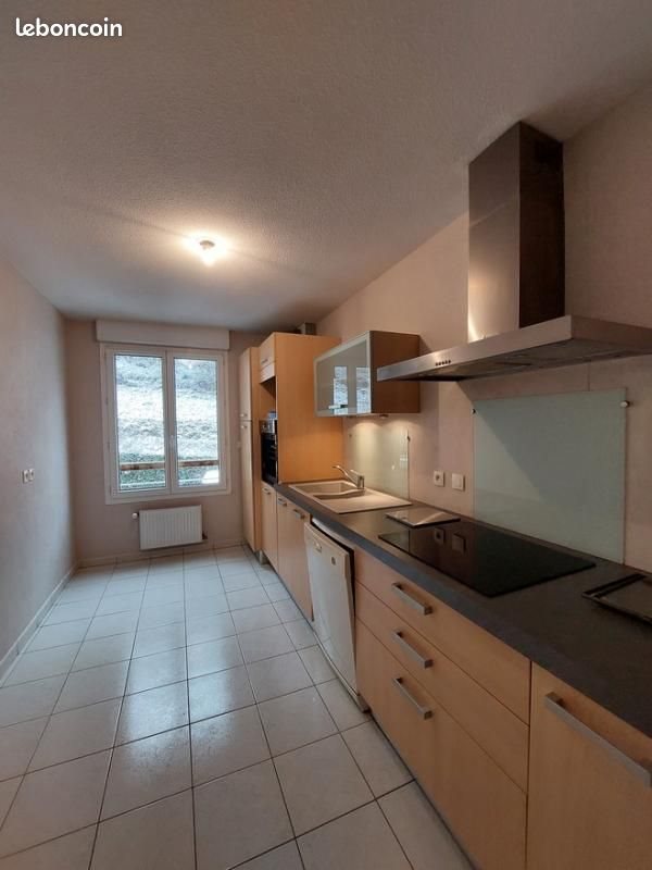 Appartement à louer, 92m², Saint-Egrève