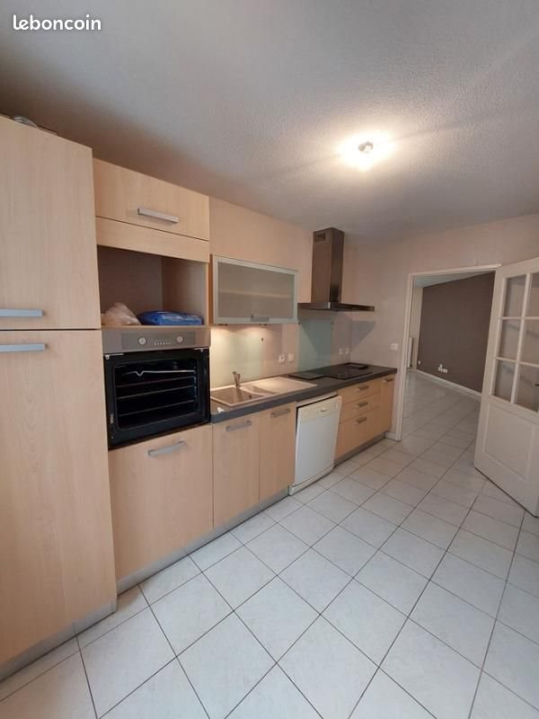 Appartement à louer, 92m², Saint-Egrève